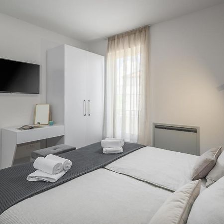 Apartment Nina & Mauro 포레치 외부 사진